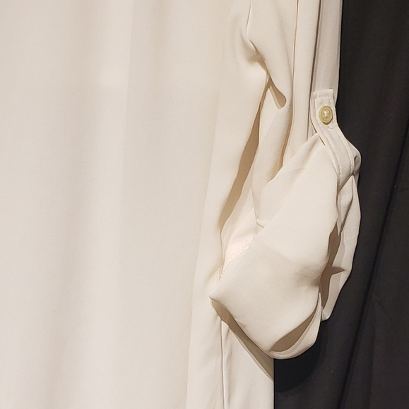 Loft 100% polyester button down blouse. - Picture 7 of 9